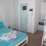 Paros Carmel Studio-apartment Apartament Logaras