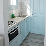 Paros Carmel Studio-apartment Λογαράς