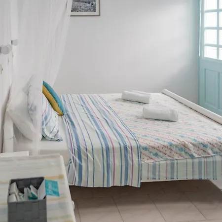 Lejlighed Paros Carmel Studio-apartment *