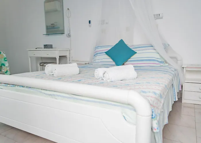 Paros Carmel Studio-apartment * Logarász