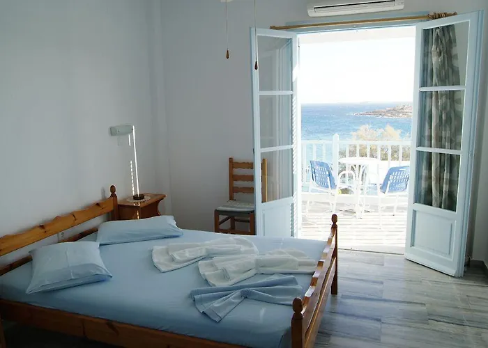 Paros Carmel Studio-apartment * Logaras