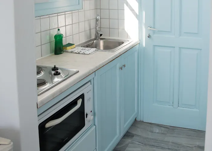 Paros Carmel Studio-apartment Logaras