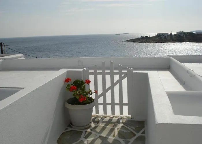 Paros Carmel Studio-apartment Logaras